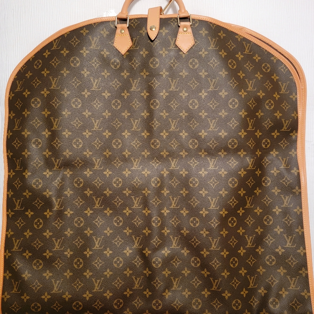 Genuine Authentic LOUIS VUITTON Garment Bag